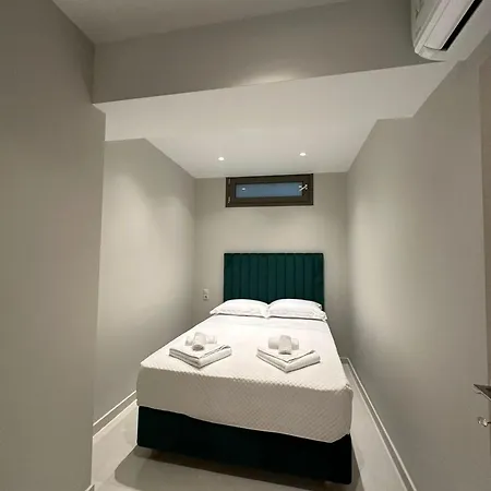 아파트 Elpida Luxury 니드리