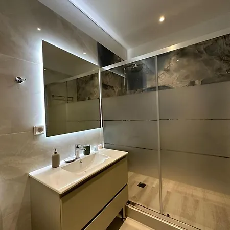 Elpida Luxury