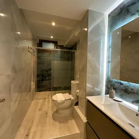Elpida Luxury