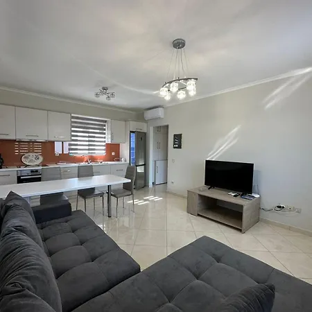 Elpida Luxury
