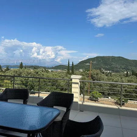 Elpida Luxury Apartment