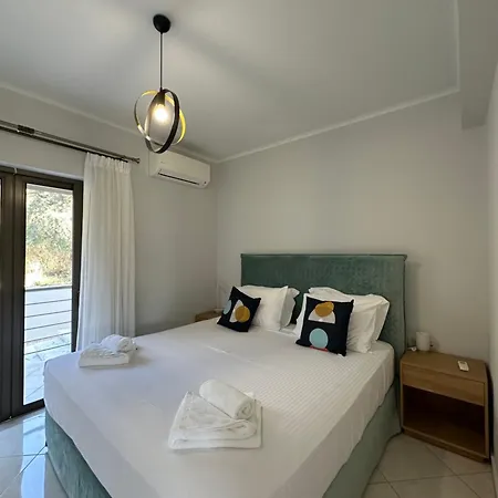 Elpida Luxury Apartamento